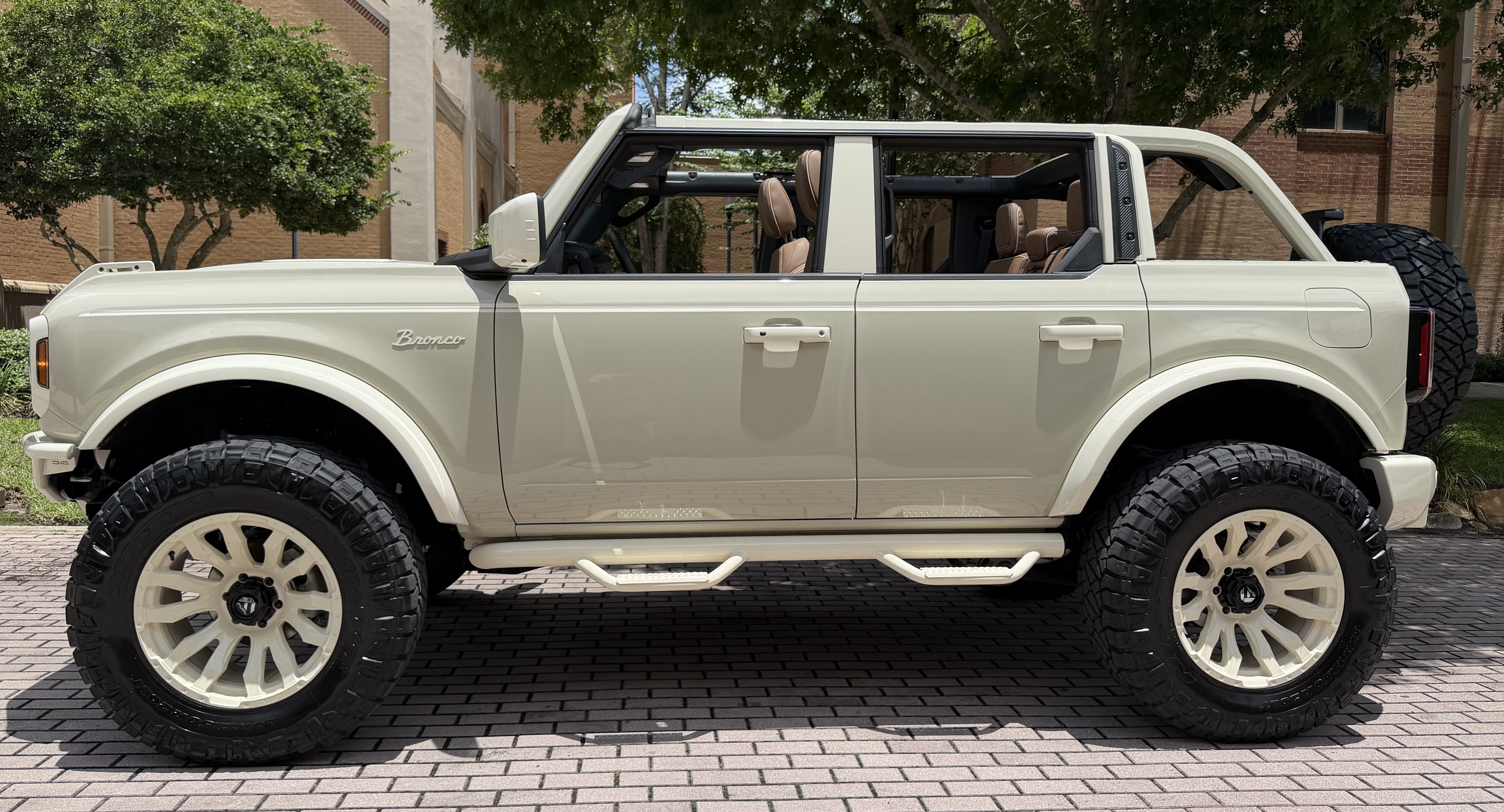 Used 2026 Ford Bronco Big Bend AWD/4WD image 3