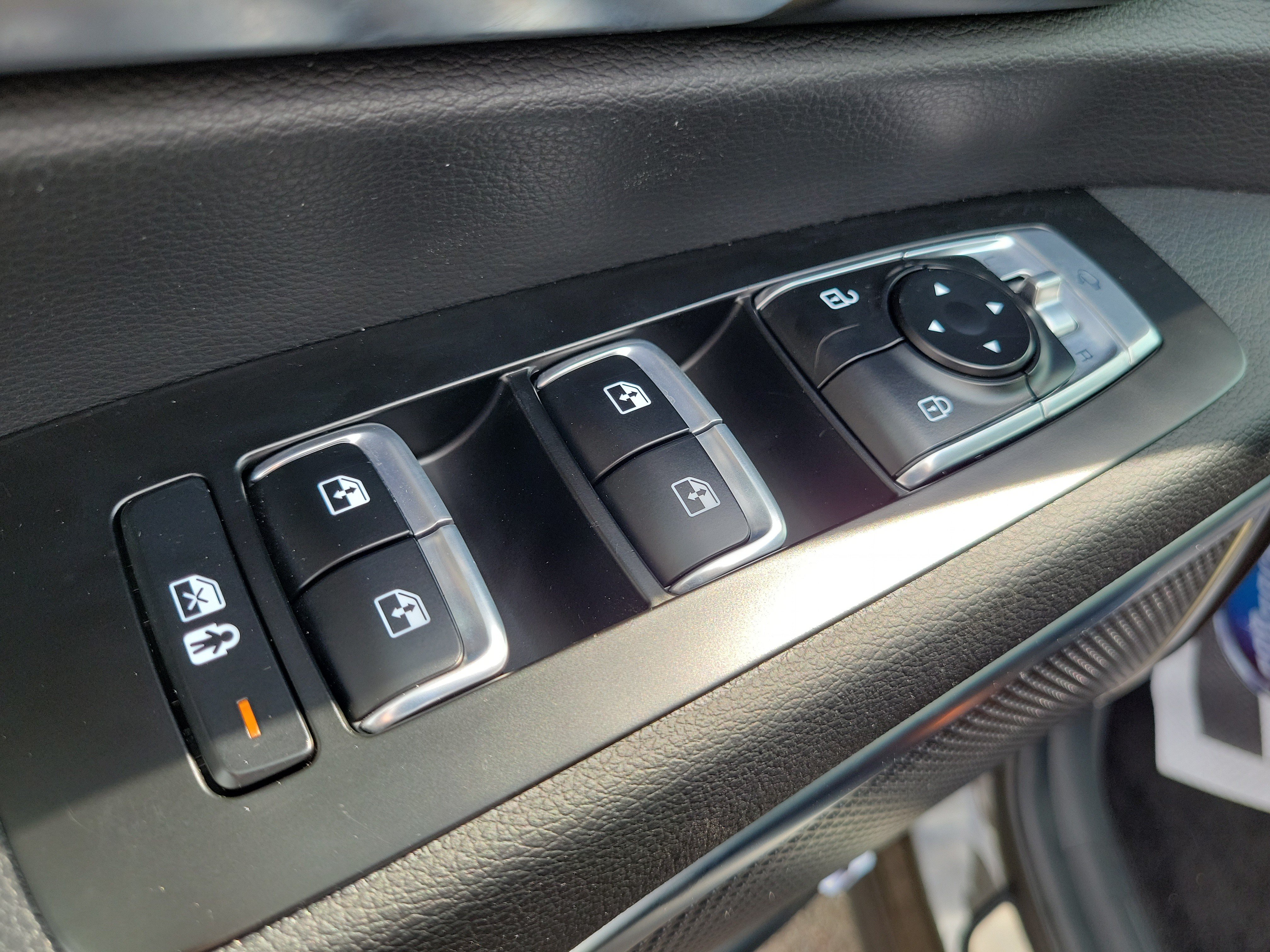 Used 2023 Kia Telluride AWD image 20