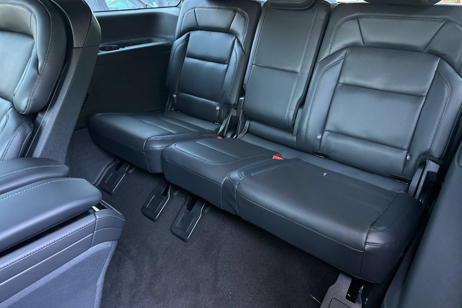 New 2026 Lincoln Navigator Reserve w/ Jet Appearance Package AWD/4WD image 14