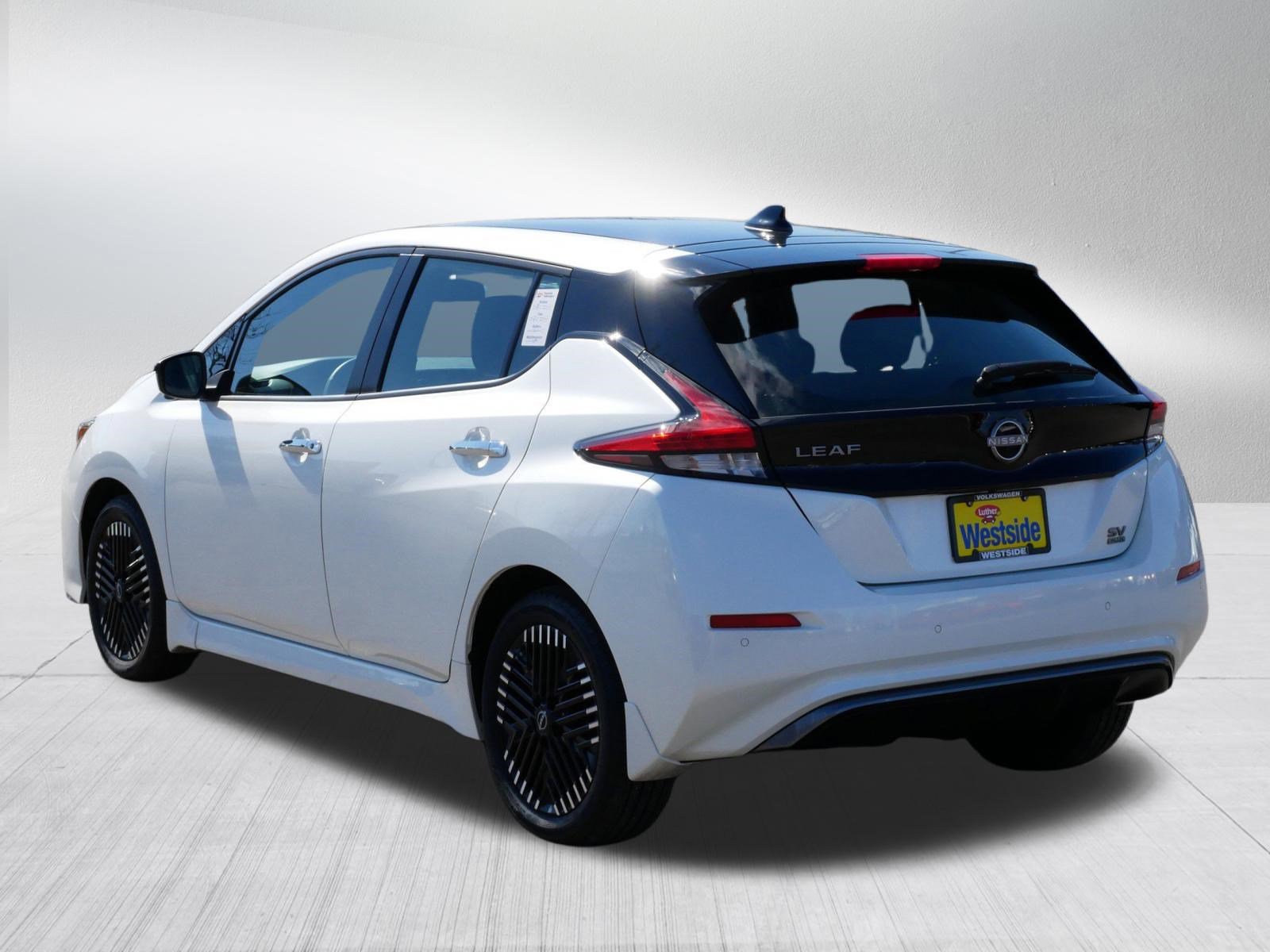 Used 2024 Nissan Leaf SV Plus image 5