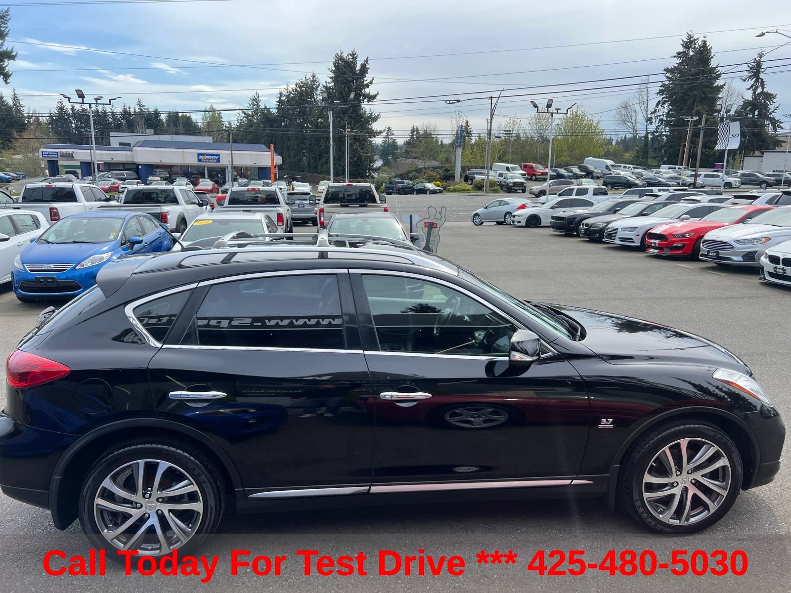 Used 2016 INFINITI QX50 AWD w/ Technology Package image 7