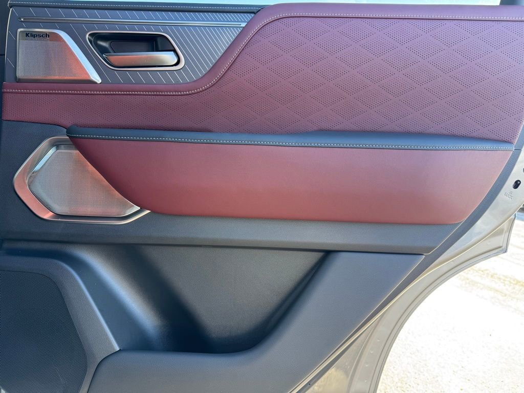 Used 2025 INFINITI QX80 Autograph w/ Autograph Exterior Package image 28