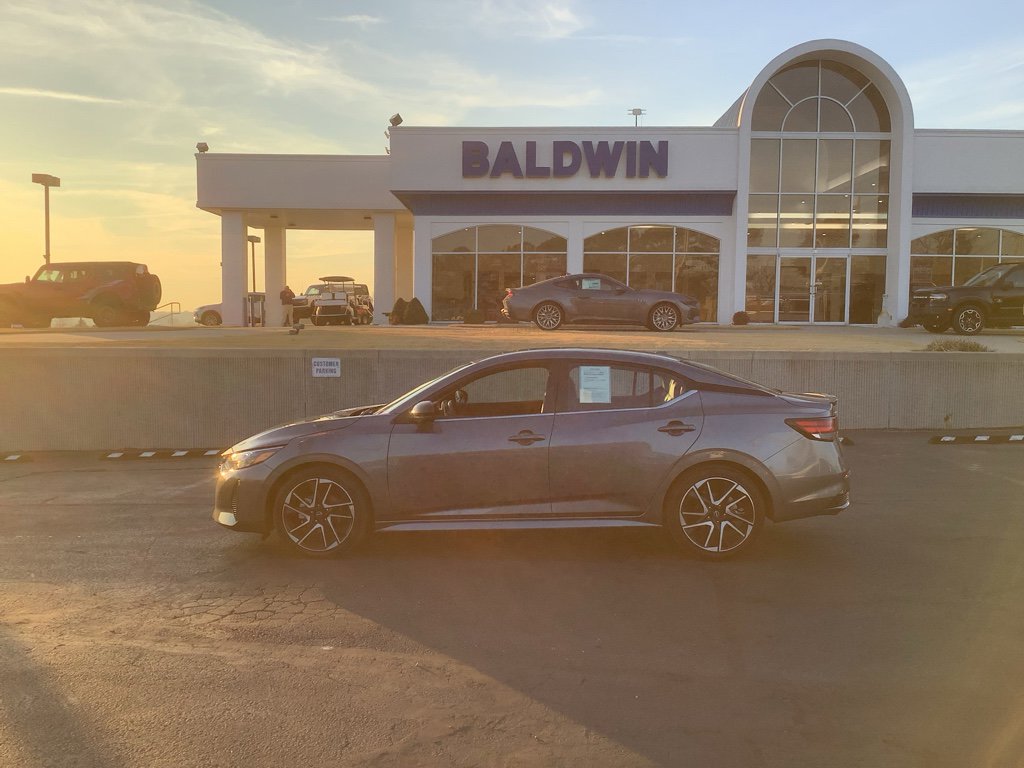 Used 2024 Nissan Sentra SR w/ SR Premium Package image 4