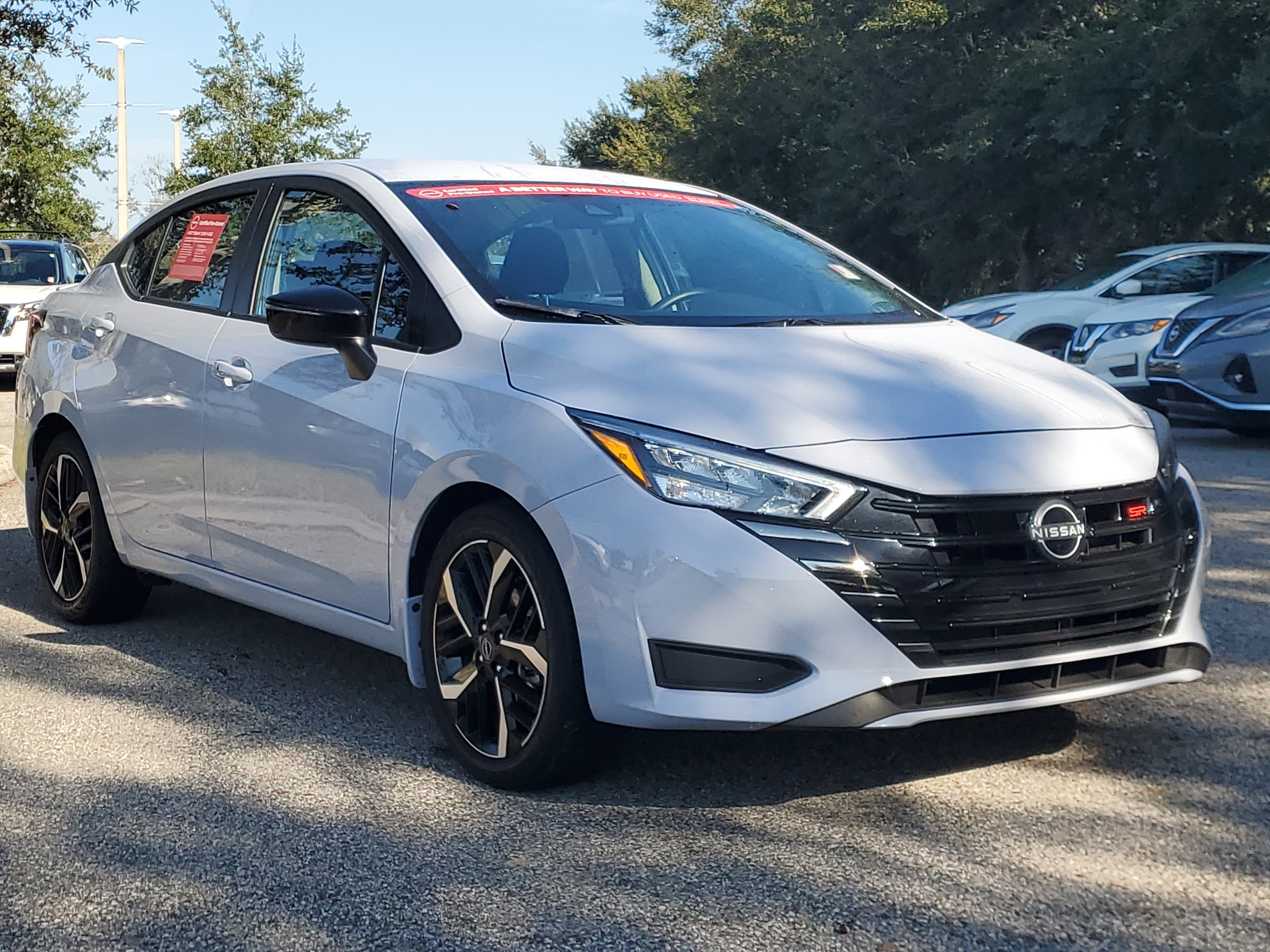 Certified 2025 Nissan Versa SR w/ Trunk Package image 3