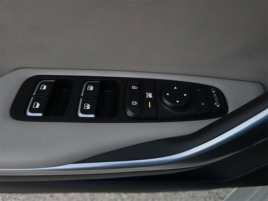 Used 2018 Kia Stinger Premium image 27