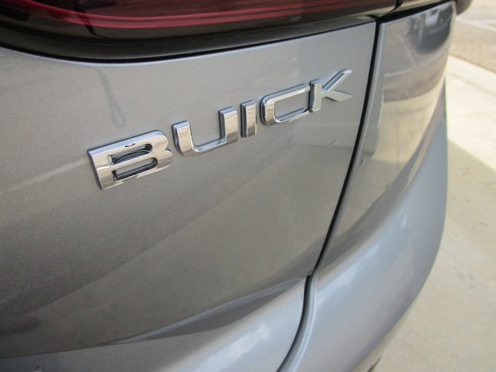 Used 2025 Buick Envision Preferred AWD/4WD image 12