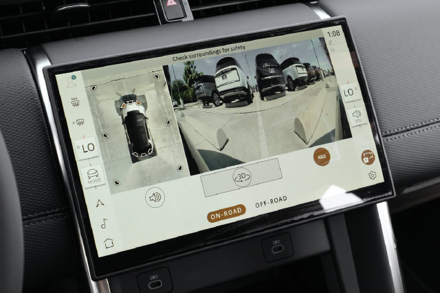 New 2026 Land Rover Discovery Sport Landmark AWD/4WD image 26