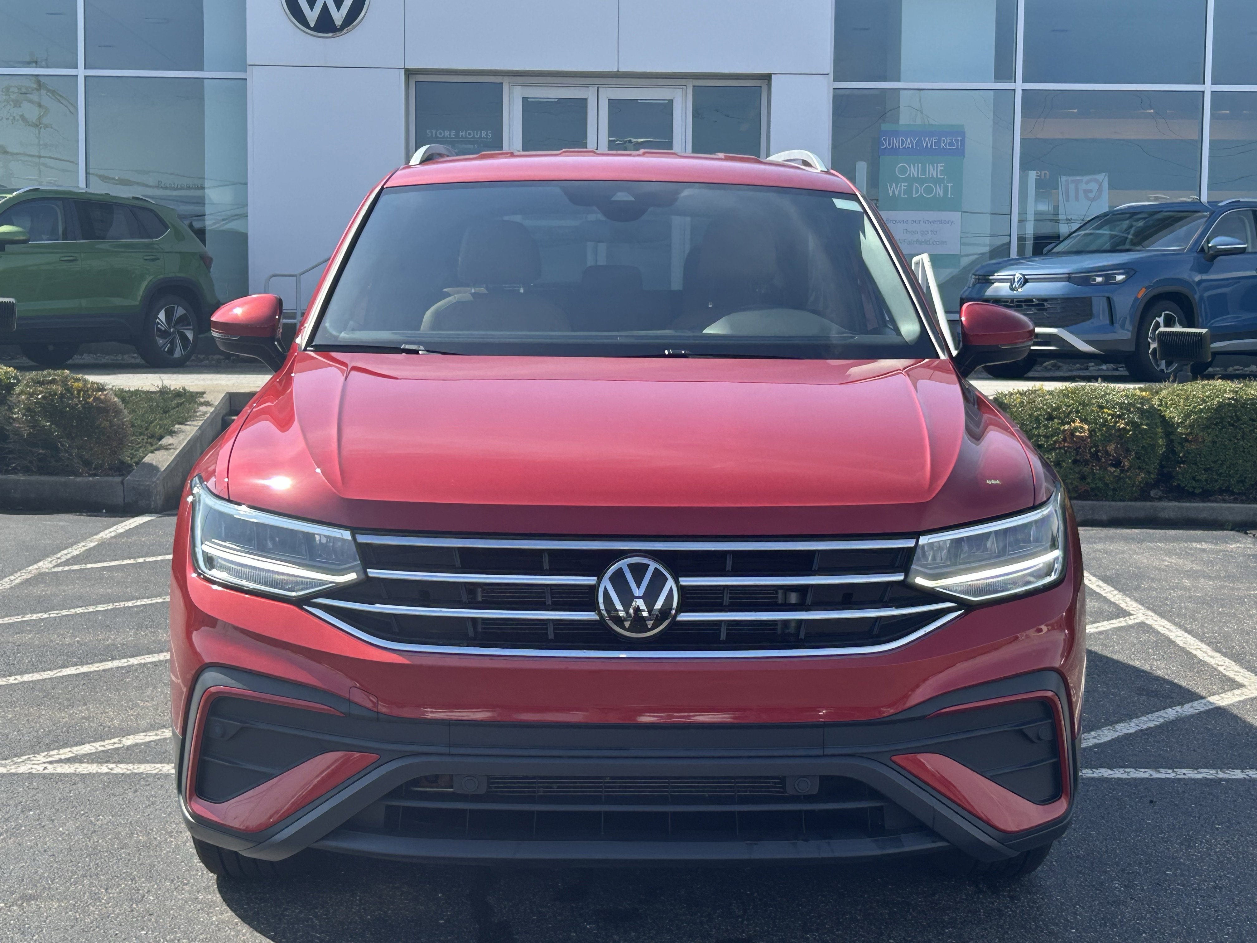Certified 2023 Volkswagen Tiguan SE image 2