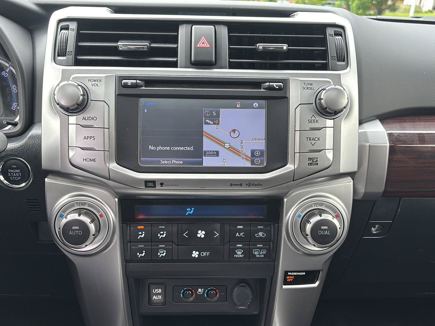 Used 2018 Toyota 4Runner Limited AWD/4WD image 28