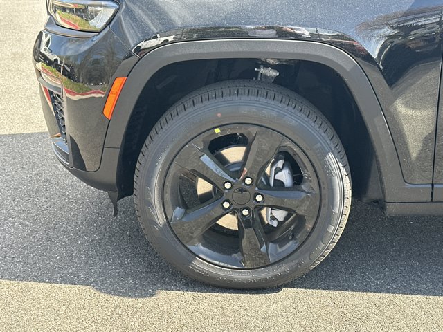 New 2026 Jeep Grand Cherokee Limited w/ Limited Altitude Package AWD/4WD image 13