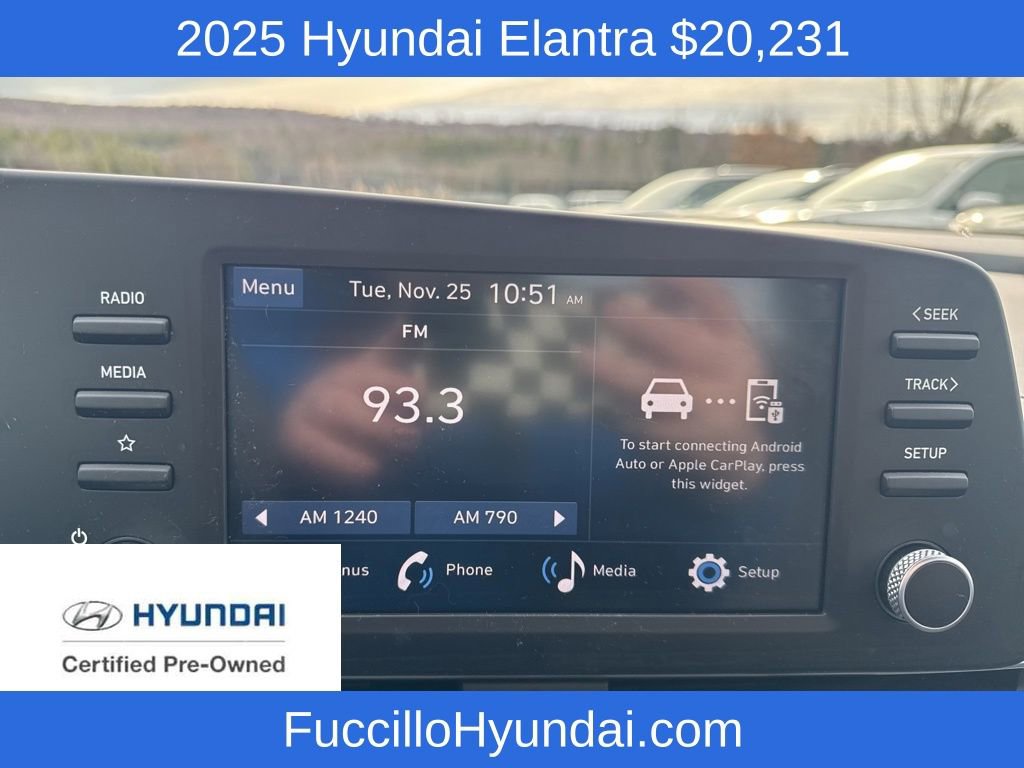Certified 2025 Hyundai Elantra SE image 17