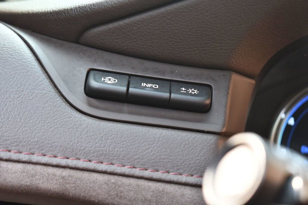 Used 2016 Cadillac Escalade Premium image 36