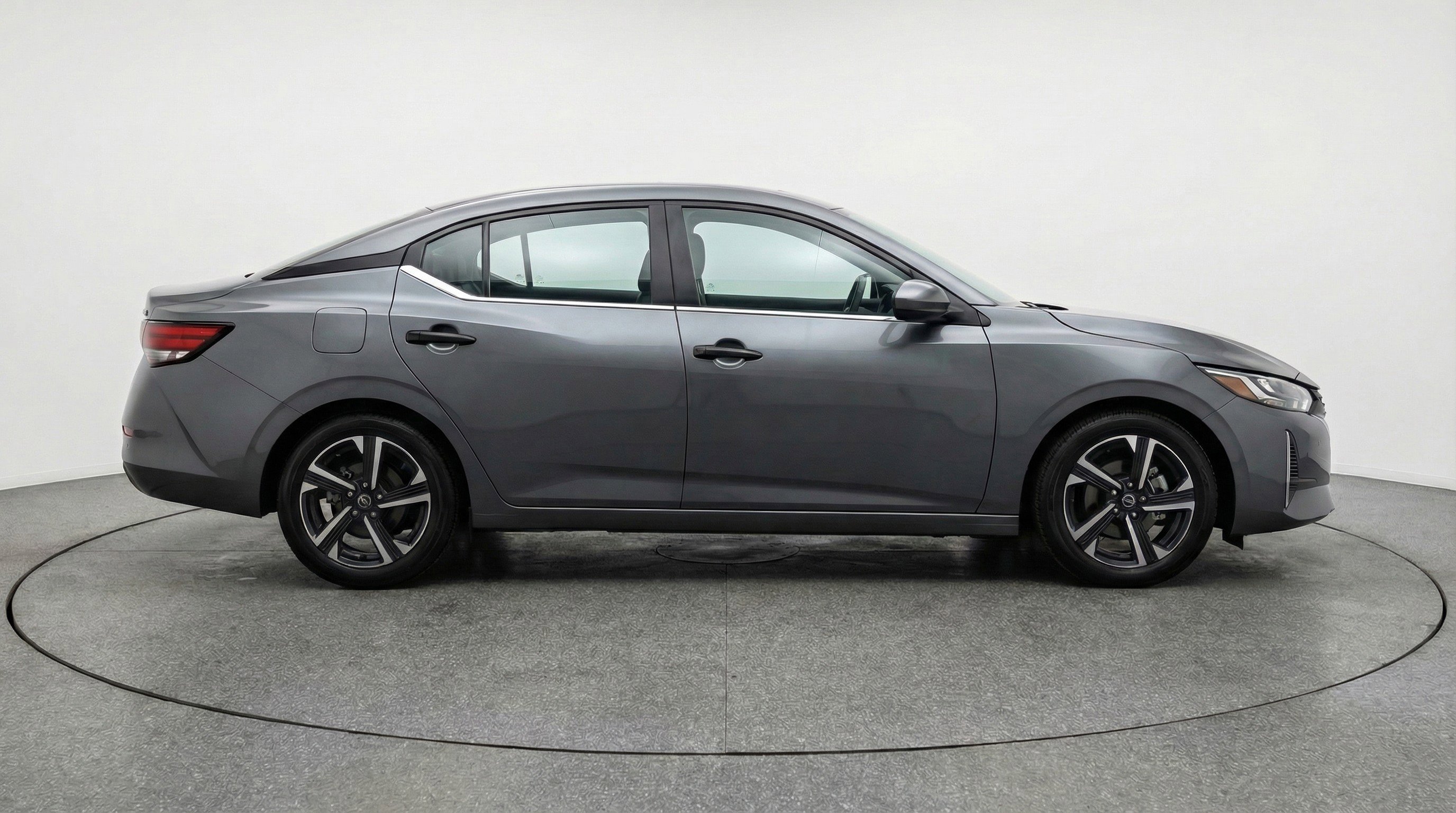 Used 2025 Nissan Sentra SV FWD image 11