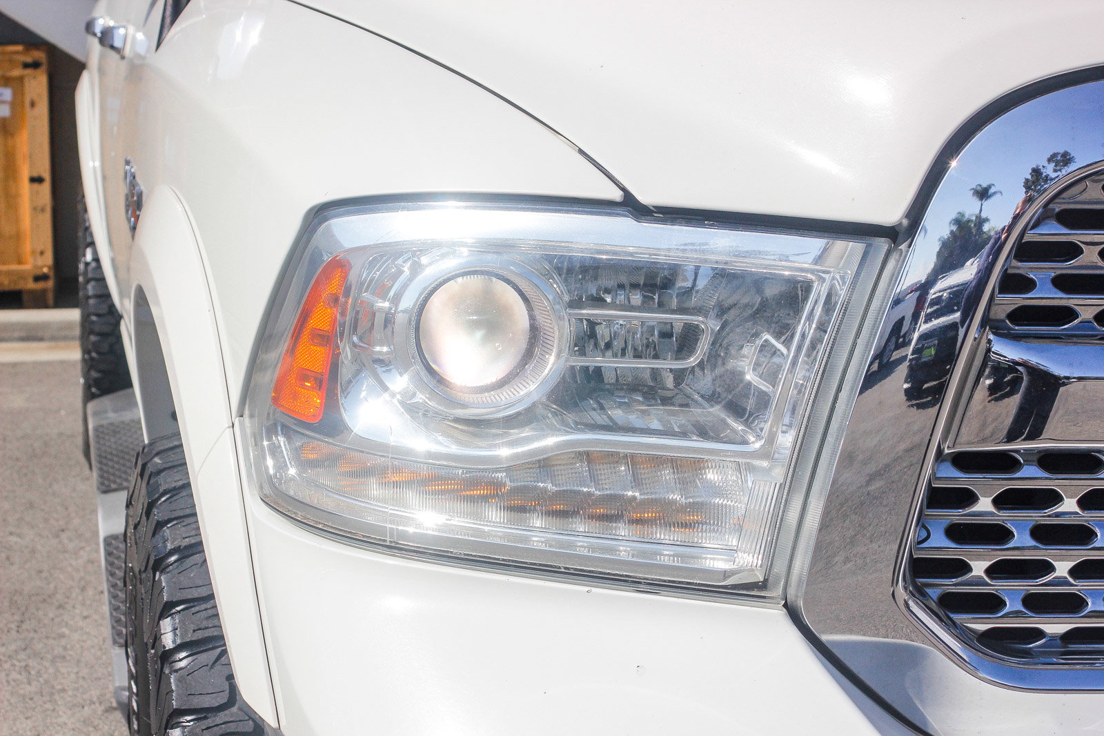 Used 2018 RAM 1500 Laramie w/ Convenience Group image 4