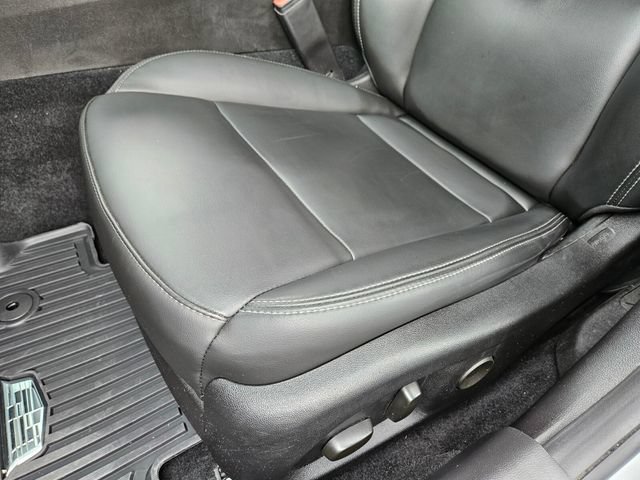 Used 2024 Cadillac CT4 Luxury w/ LPO, ONYX Package RWD image 8