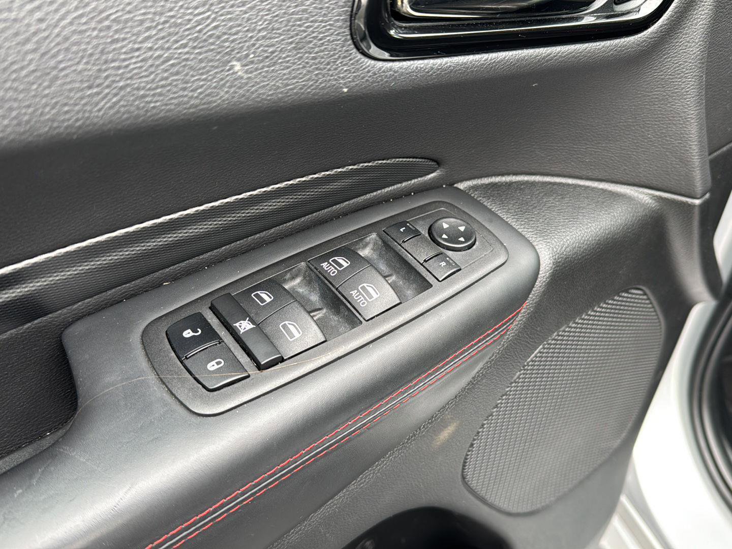 Used 2023 Dodge Durango GT image 29