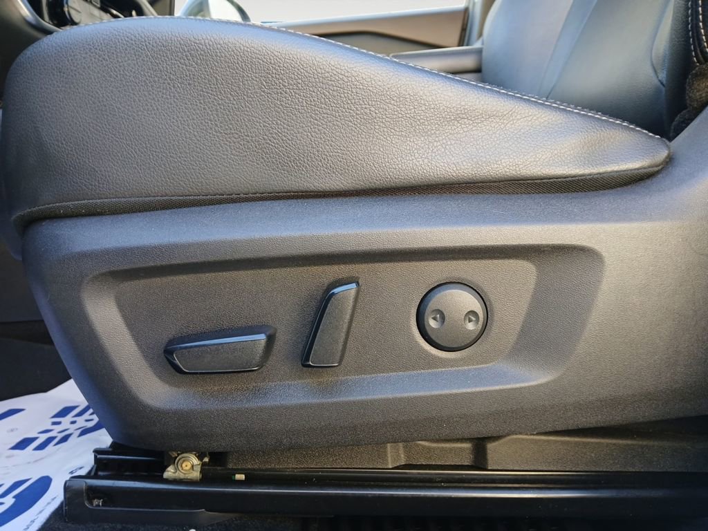 Used 2021 Nissan Rogue SL w/ Premium Package image 16