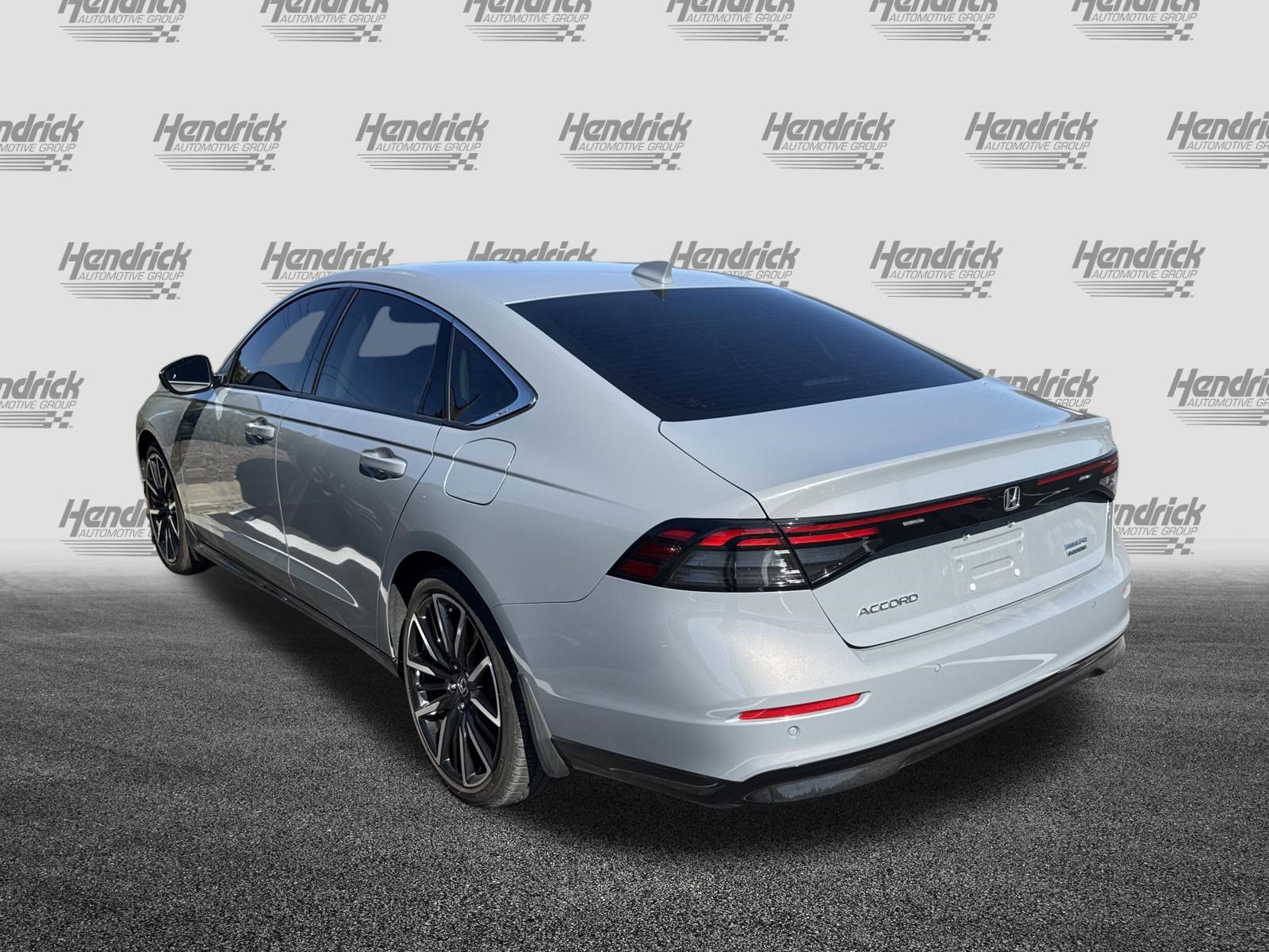 Used 2025 Honda Accord Touring image 7