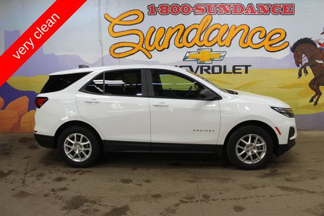 Used 2023 Chevrolet Equinox LS w/ LS Convenience Package AWD/4WD image 1