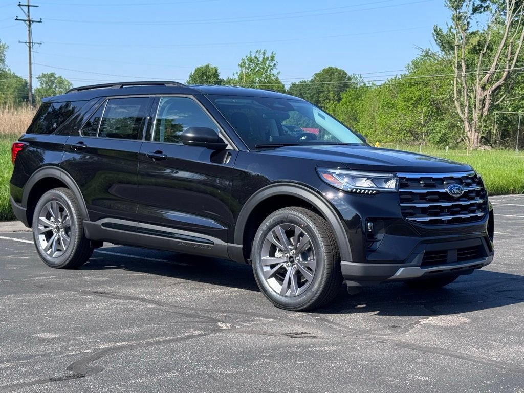 New 2026 Ford Explorer Active w/ Active Comfort Package AWD/4WD image 6