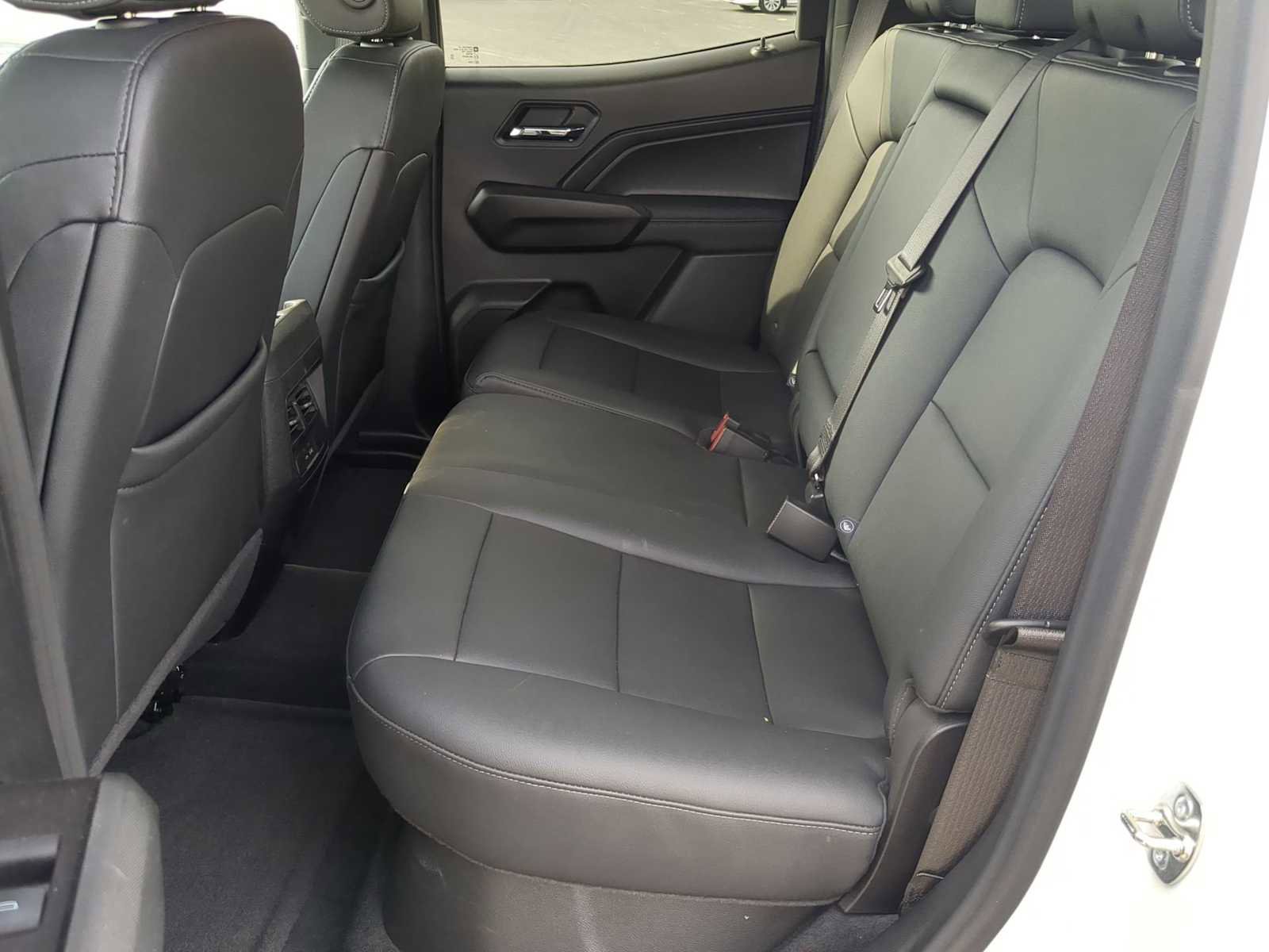 Used 2024 GMC Canyon Elevation w/ Elevation Premium Package image 22