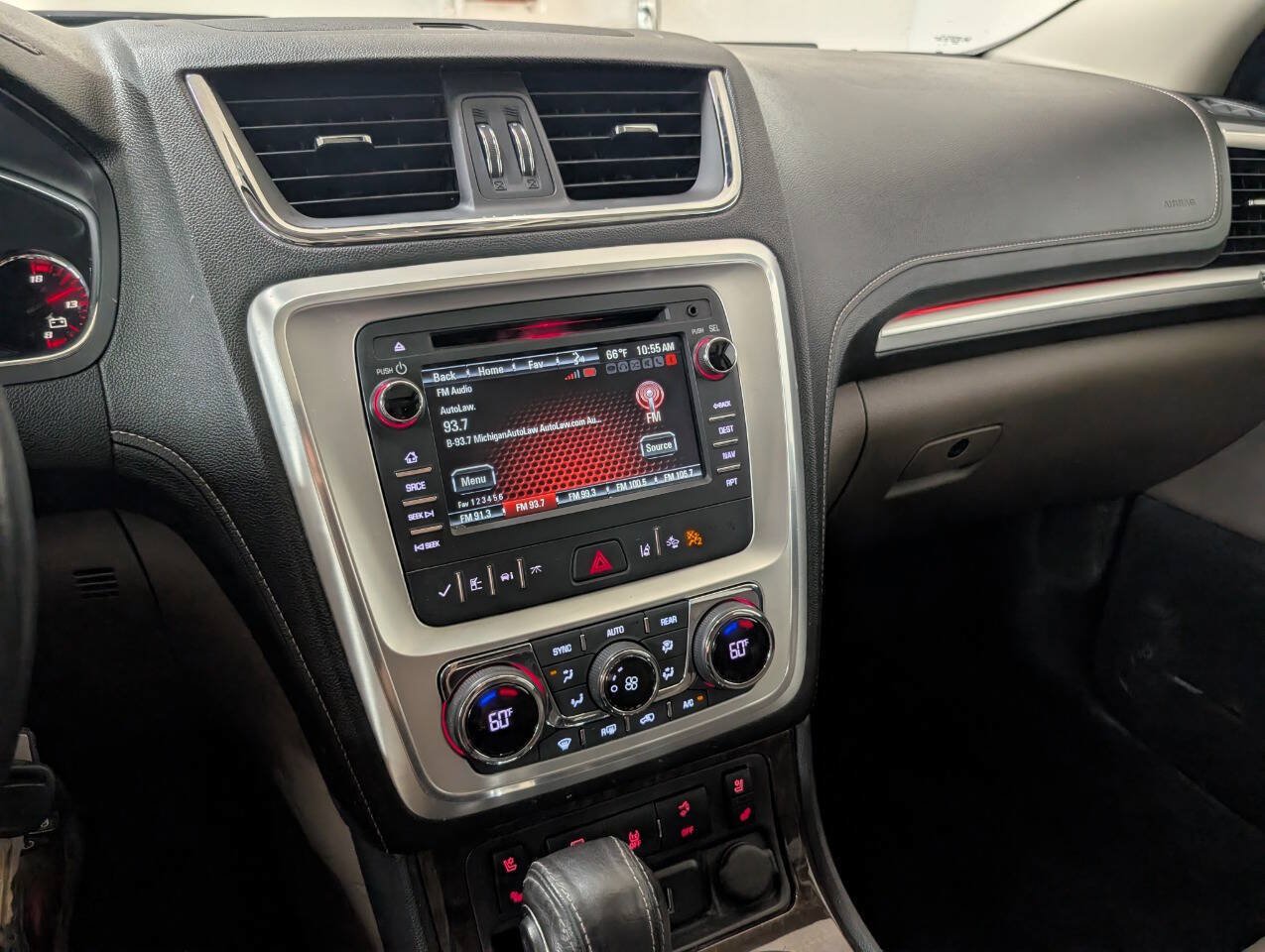 Used 2016 GMC Acadia SLT AWD/4WD image 10