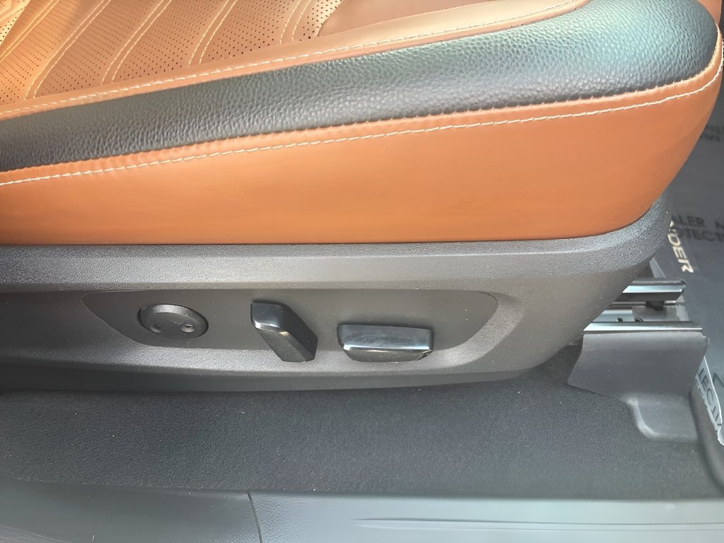 Used 2023 Nissan Pathfinder Platinum AWD/4WD image 12