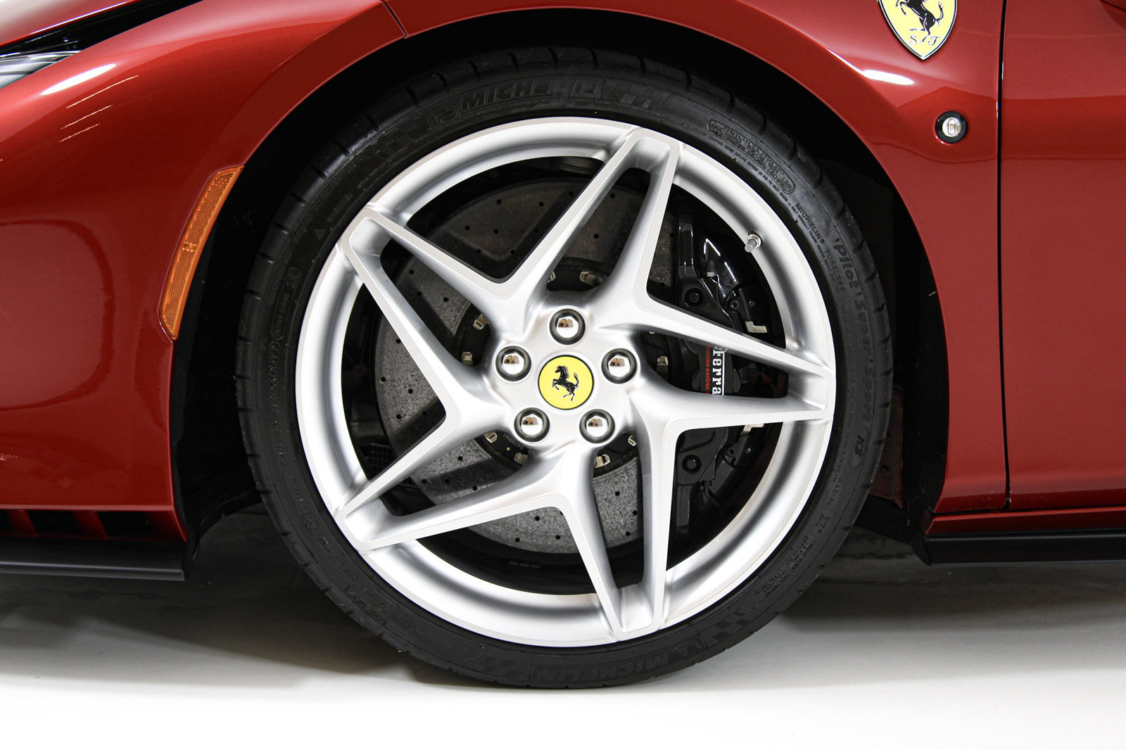 Certified 2023 Ferrari F8 Tributo RWD image 23
