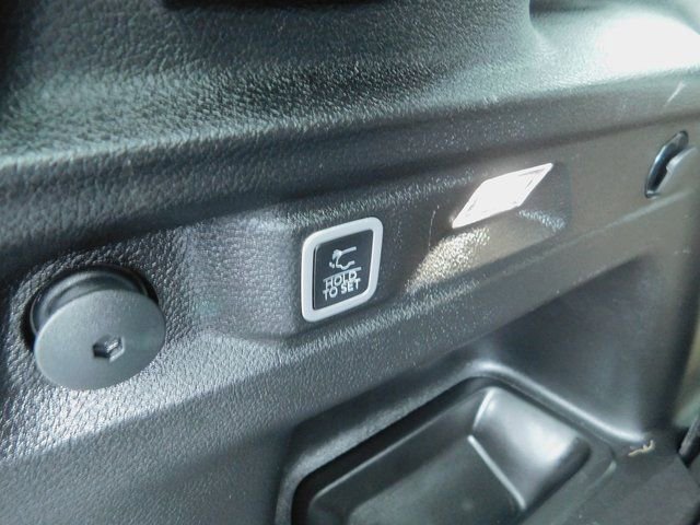 Used 2024 Jeep Grand Cherokee L Limited w/ Luxury Tech Group II image 15