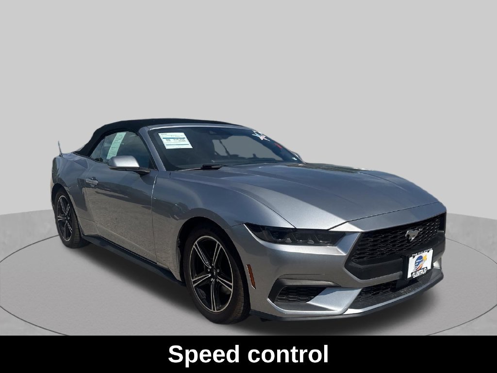 Used 2025 Ford Mustang Premium RWD image 9