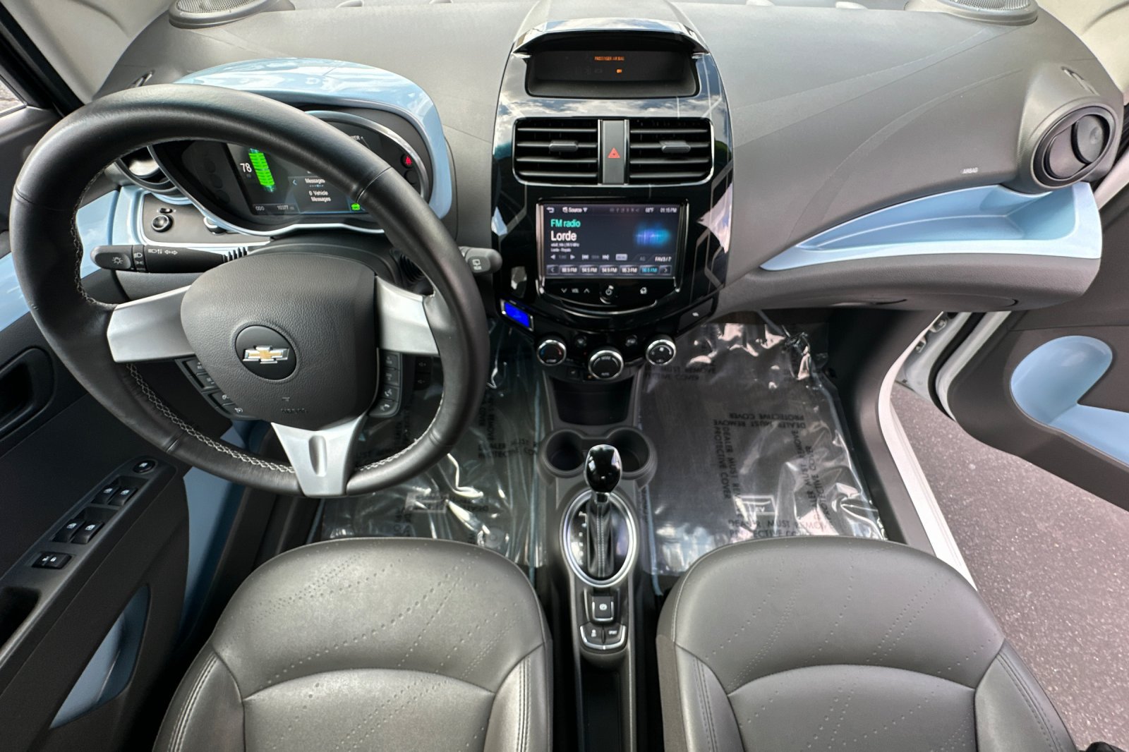 Used 2014 Chevrolet Spark LT FWD image 16