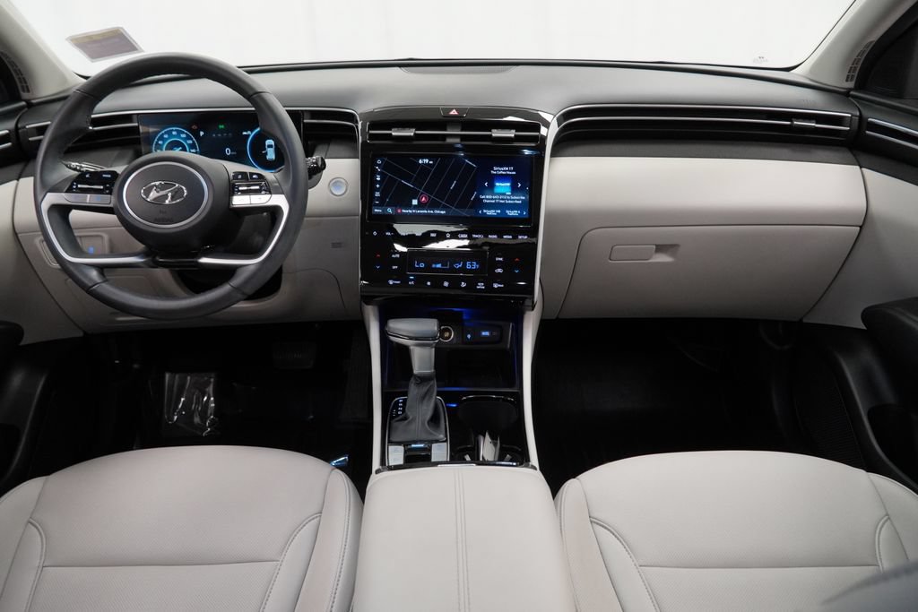 Used 2024 Hyundai Tucson SEL w/ Convenience Package AWD/4WD image 2