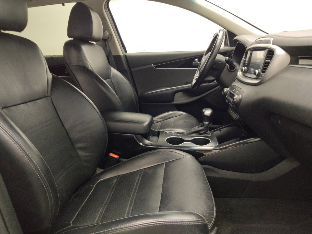 Used 2019 Kia Sorento EX w/ EX Touring Package AWD/4WD image 21