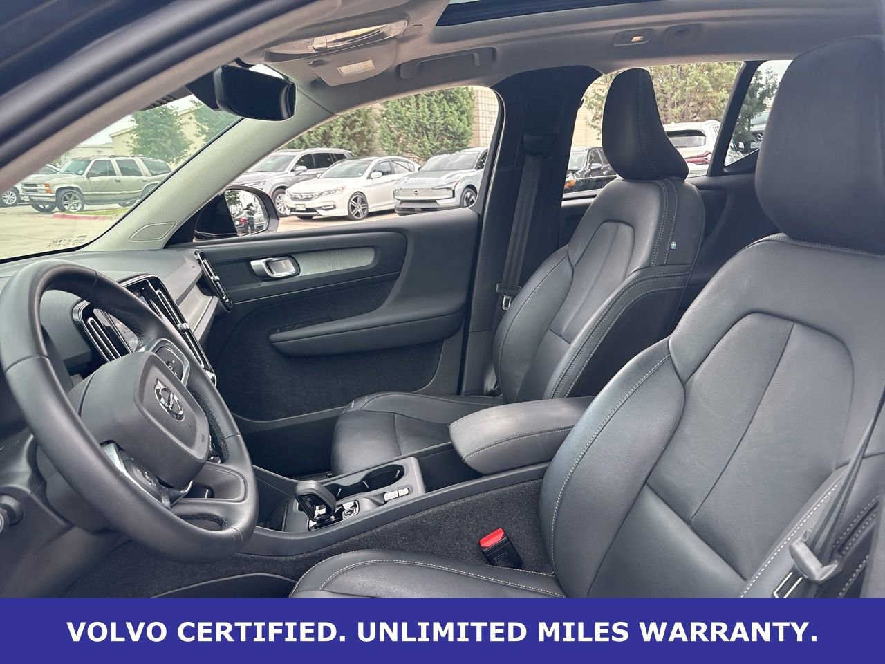 Certified 2025 Volvo XC40 B5 Core image 16