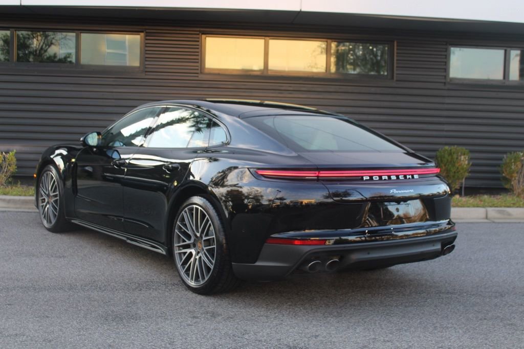 Certified 2025 Porsche Panamera image 6