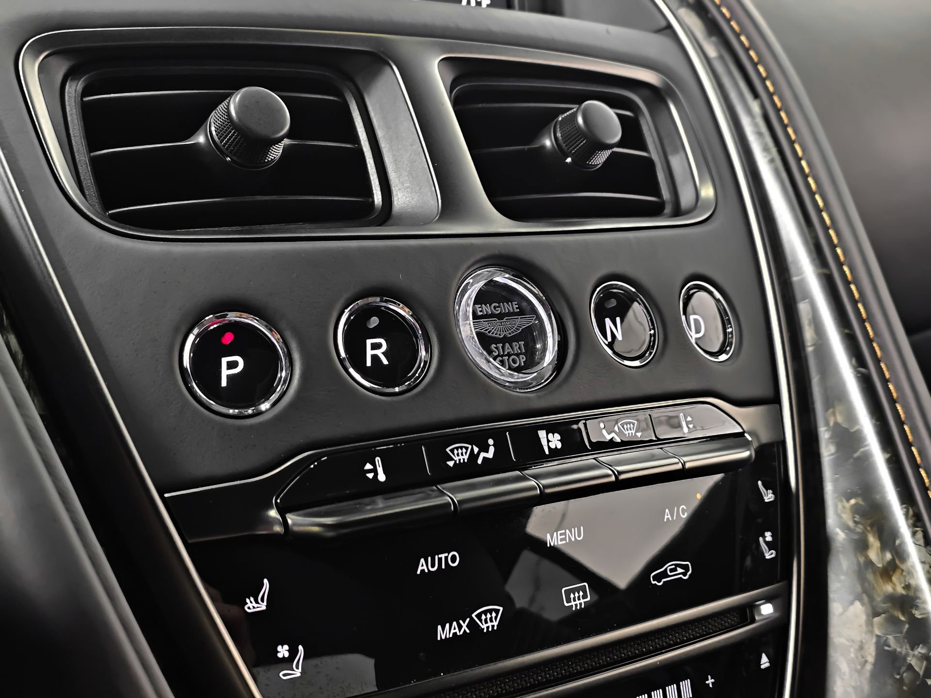 Used 2017 Aston Martin DB11 V12 image 30