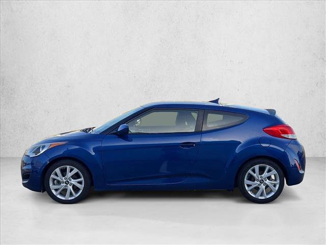 Used 2016 Hyundai Veloster FWD image 8