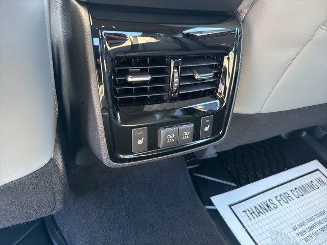 Used 2019 Toyota Avalon Limited FWD image 13