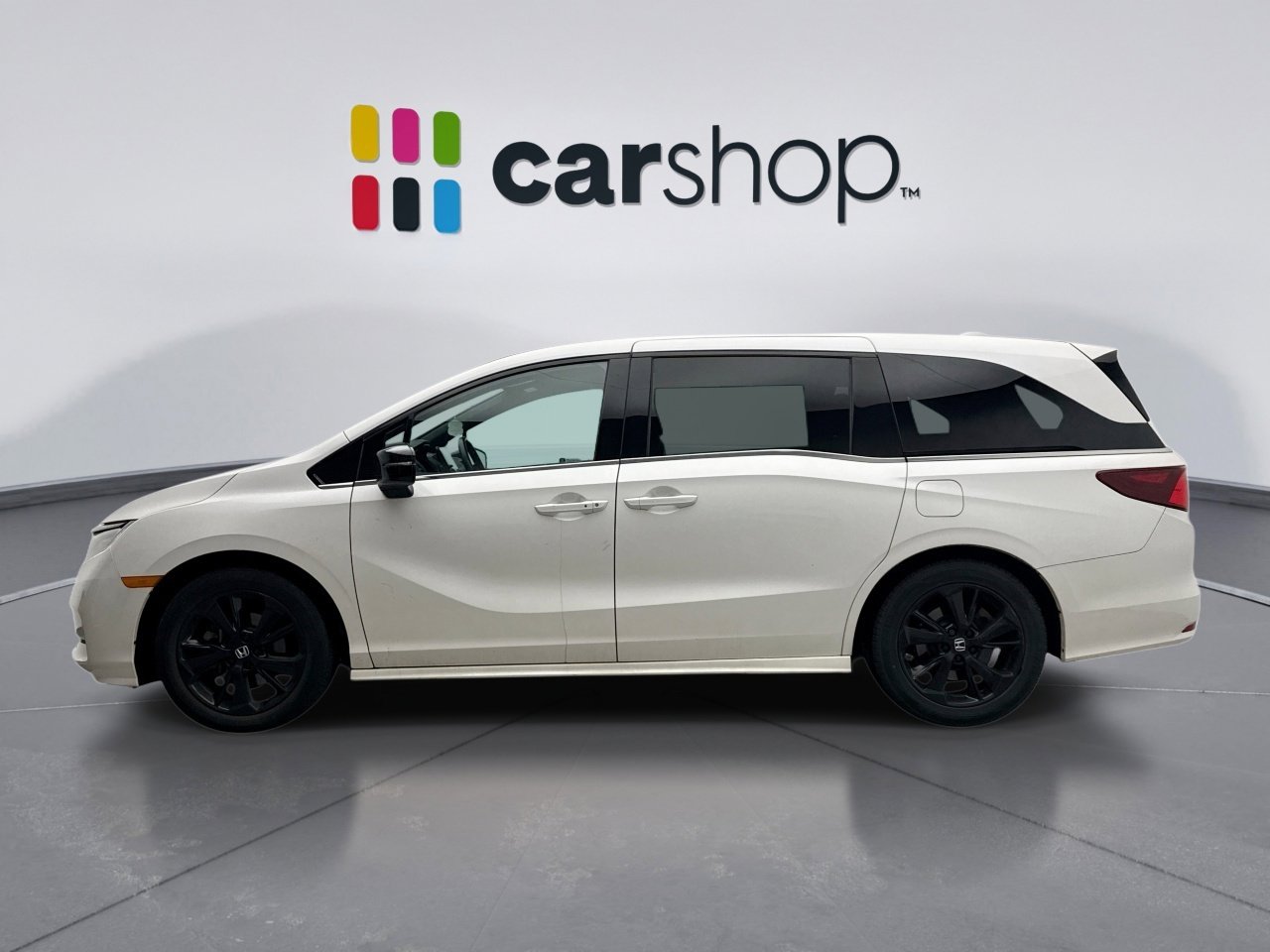 Used 2023 Honda Odyssey Sport image 2