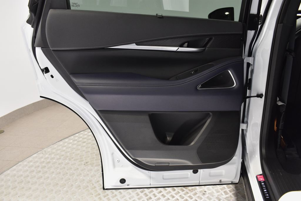 New 2026 INFINITI QX60 Sport w/ Dark Cargo Package image 27