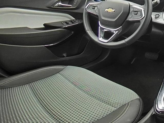 Used 2025 Chevrolet Trax LT w/ LT Convenience Package FWD image 22