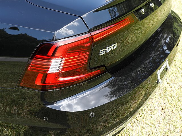 Used 2024 Volvo S90 B6 Plus AWD/4WD image 30