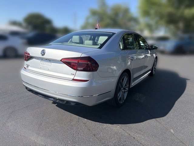 Used 2017 Volkswagen Passat 1.8T R-Line w/ R-Line Lighting Package FWD image 7