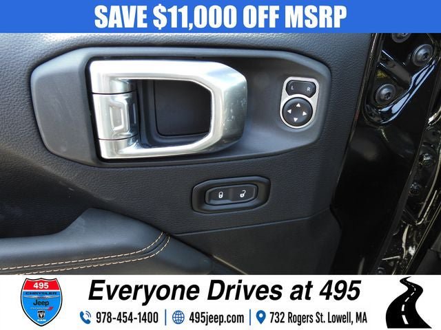 New 2025 Jeep Wrangler Unlimited Sahara w/ Technology Group AWD/4WD image 18