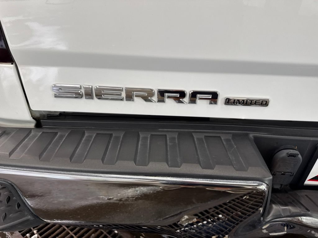 Used 2019 GMC Sierra 1500 SLE w/ SLE Value Package AWD/4WD image 16