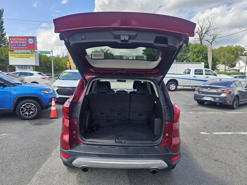 Used 2019 Ford Escape SEL AWD/4WD image 10