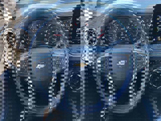 Used 2025 Chevrolet Blazer LT image 11