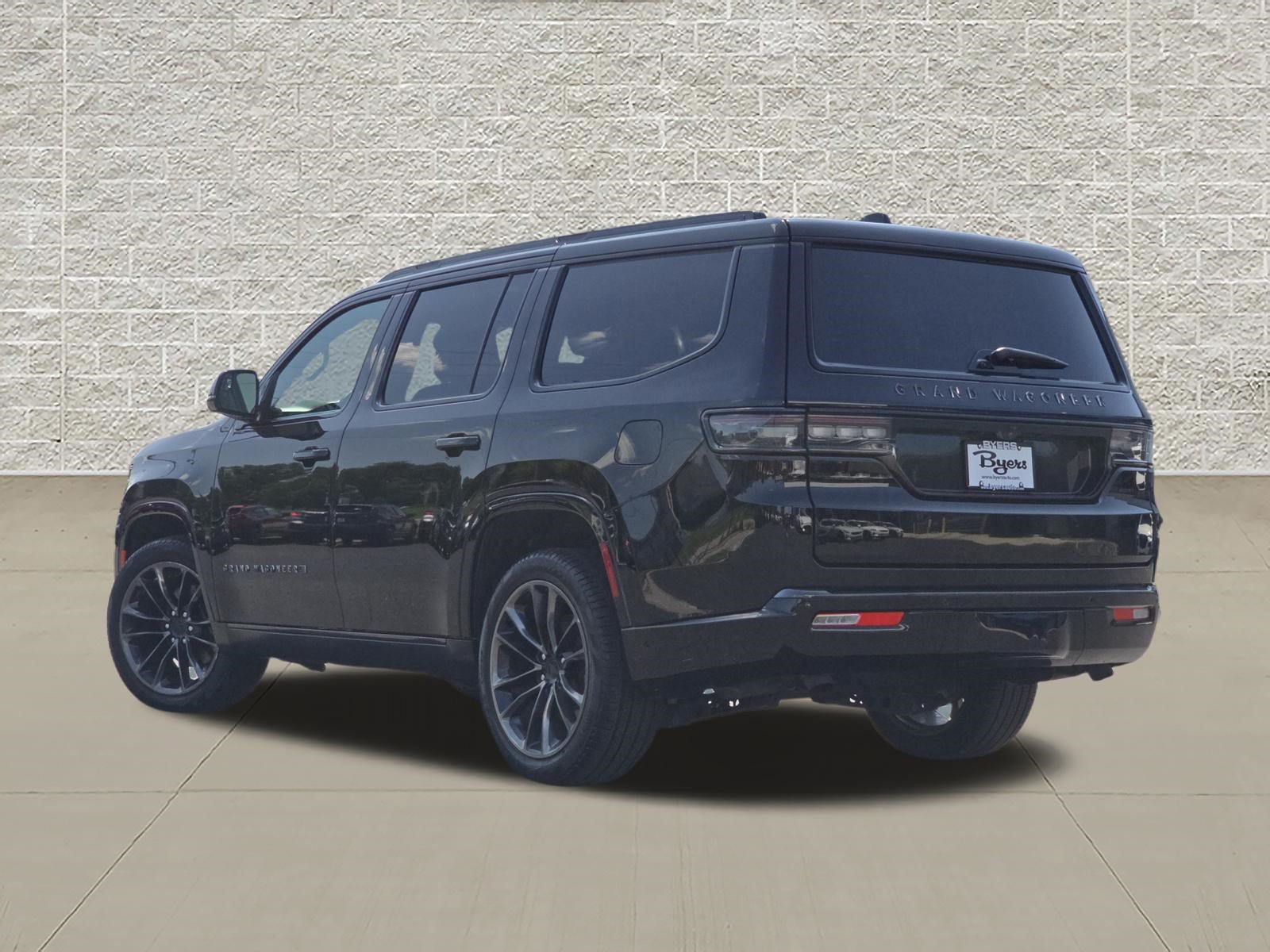 Used 2025 Jeep Grand Wagoneer Series II Obsidian w/ Quick Order Packagew 28T AWD/4WD image 5