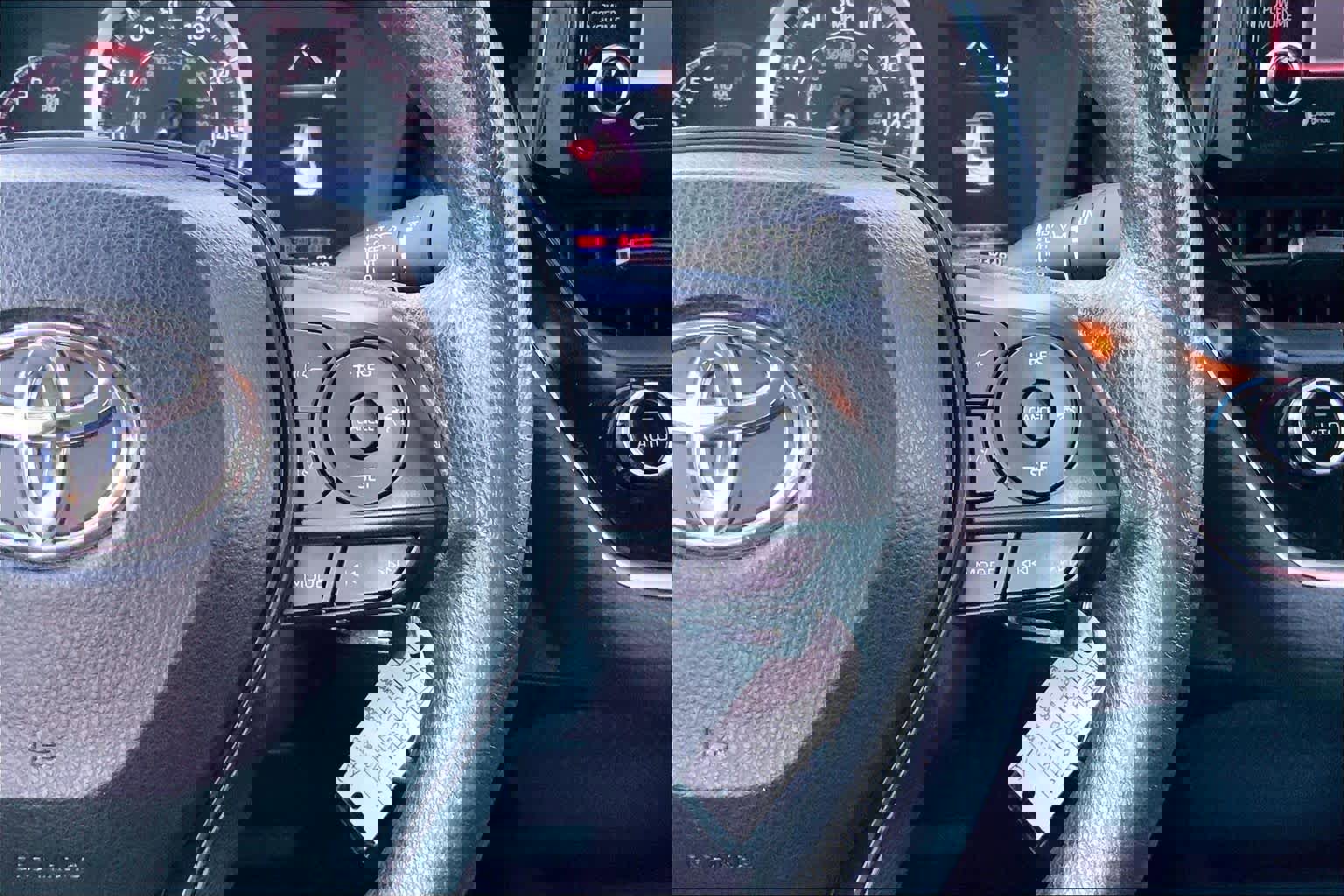 Used 2022 Toyota Corolla LE image 23