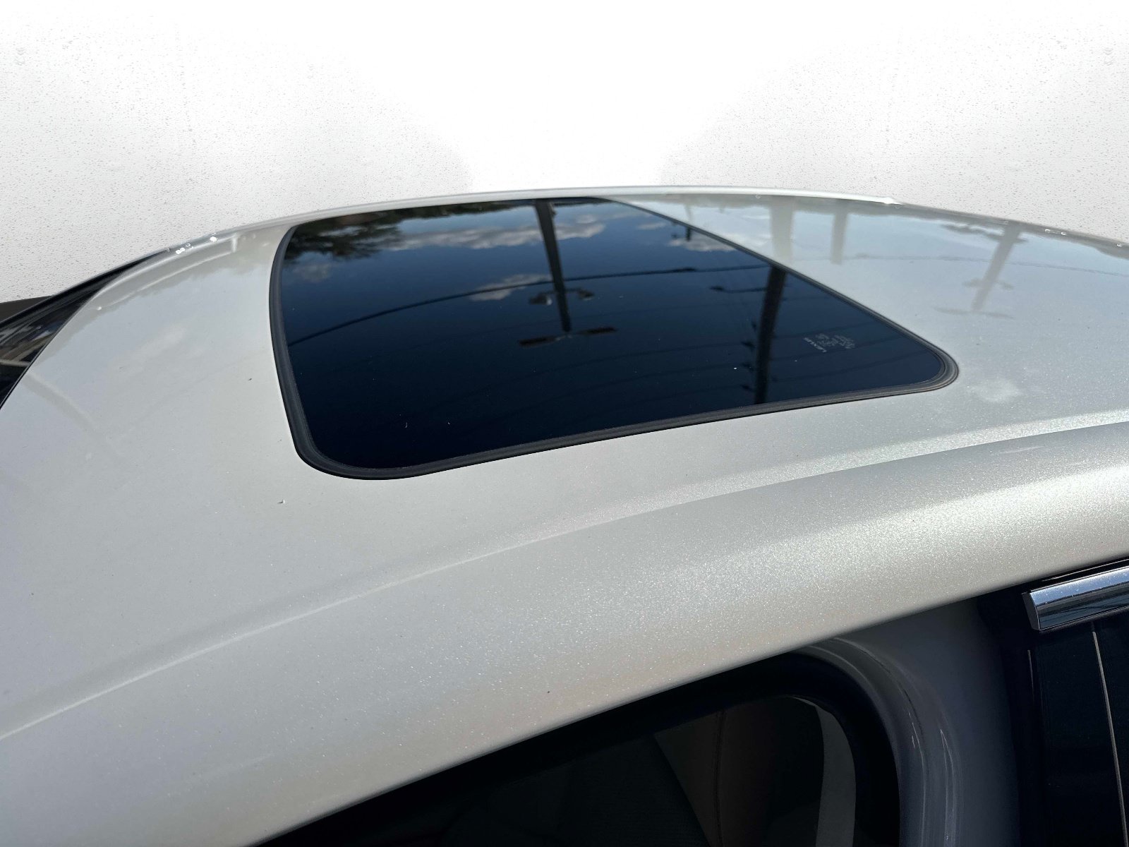 Used 2020 Lexus LS 500 w/ Accessory Package (Z1) RWD image 32